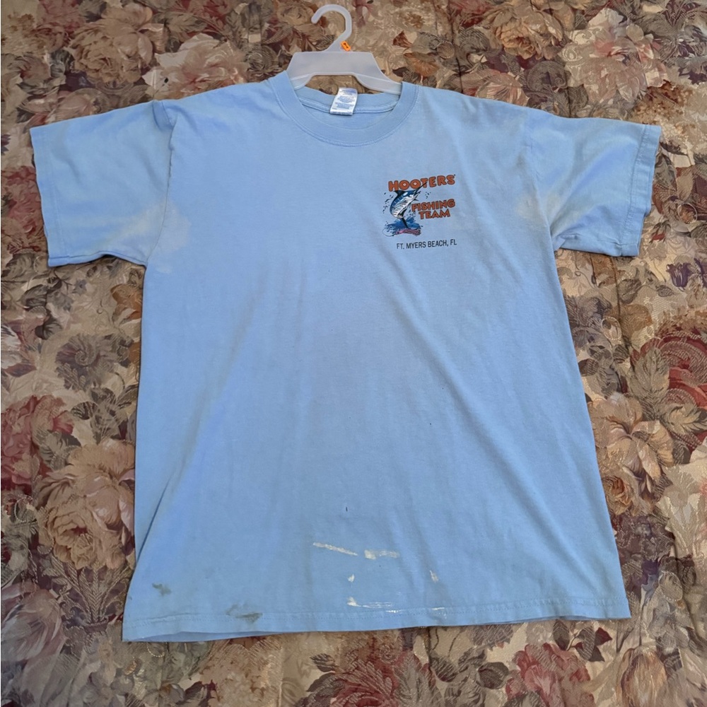 Vintage Hooters Baggy Vintage Tee
